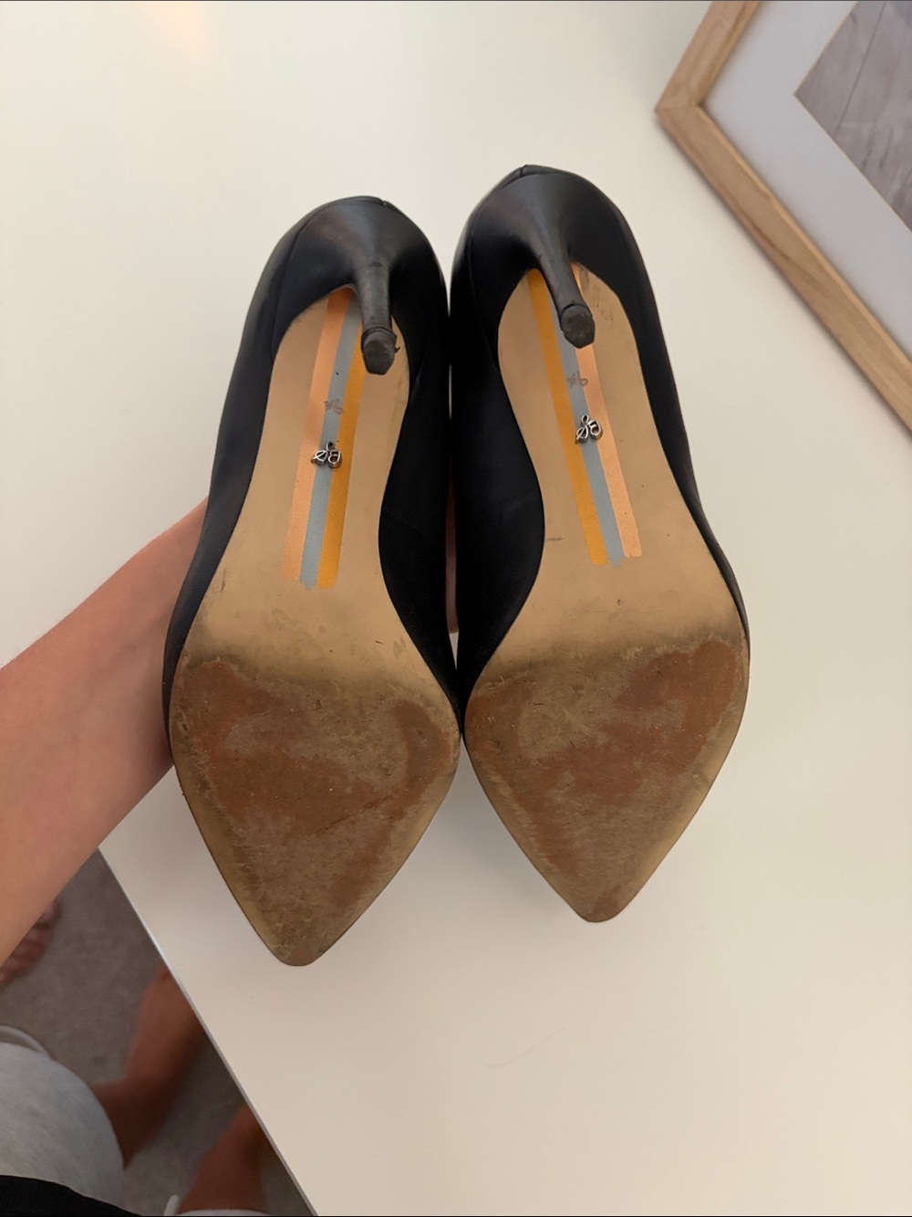 Sam Edelman Black Leather Pointed-Toe Stiletto pump - Picture 5 of 6